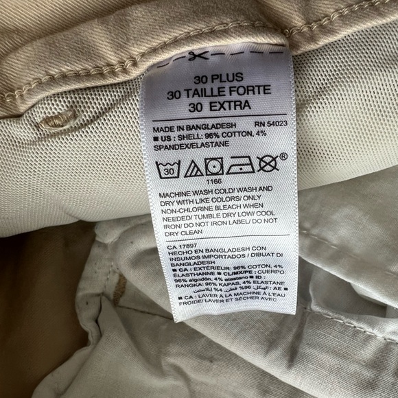 Old Navy size 30 Plus Trousers - Picture 11 of 16